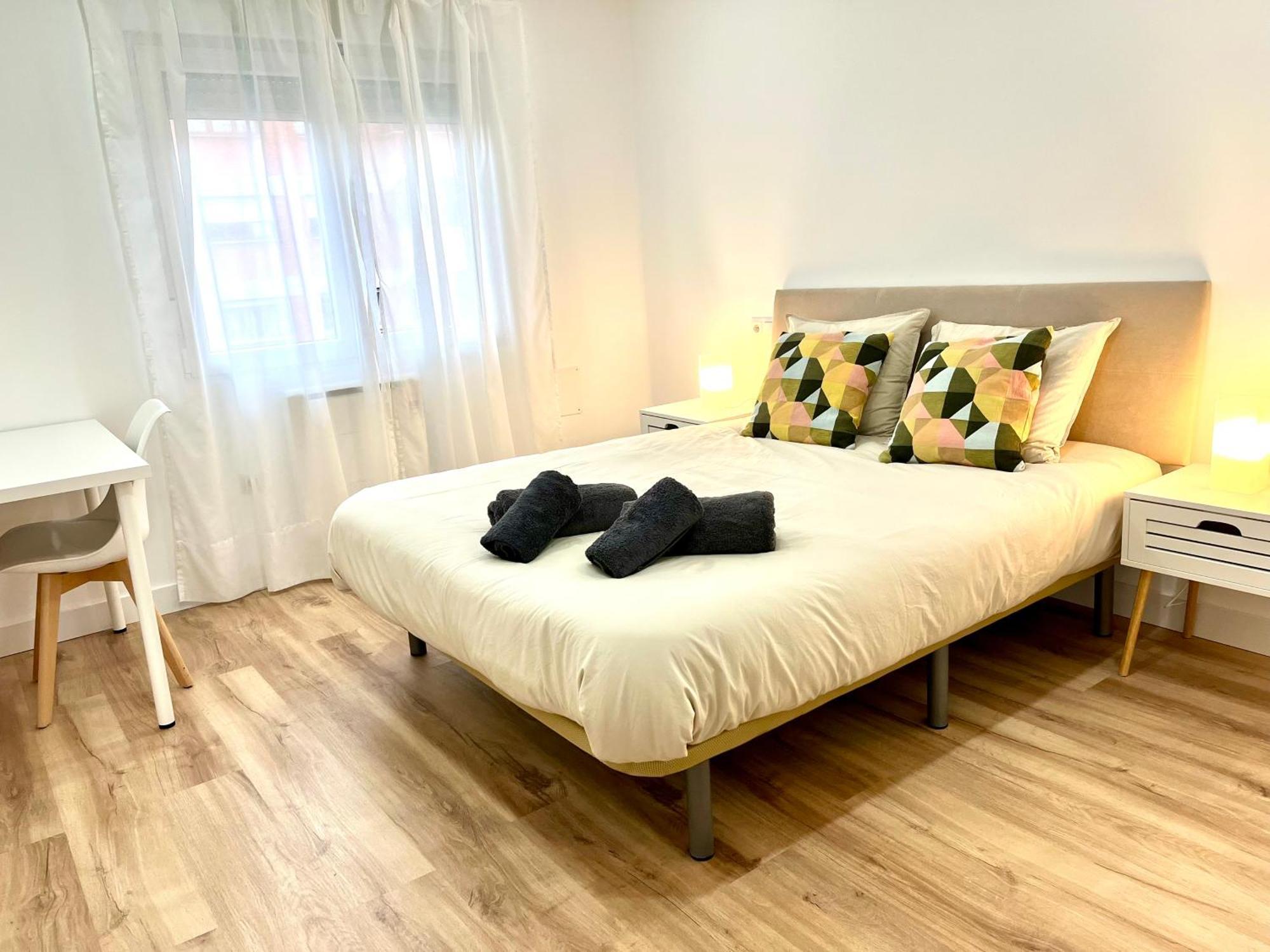Recien Reformado, Centrico, Tranquilo Y Luminoso Apartment Oviedo Ngoại thất bức ảnh