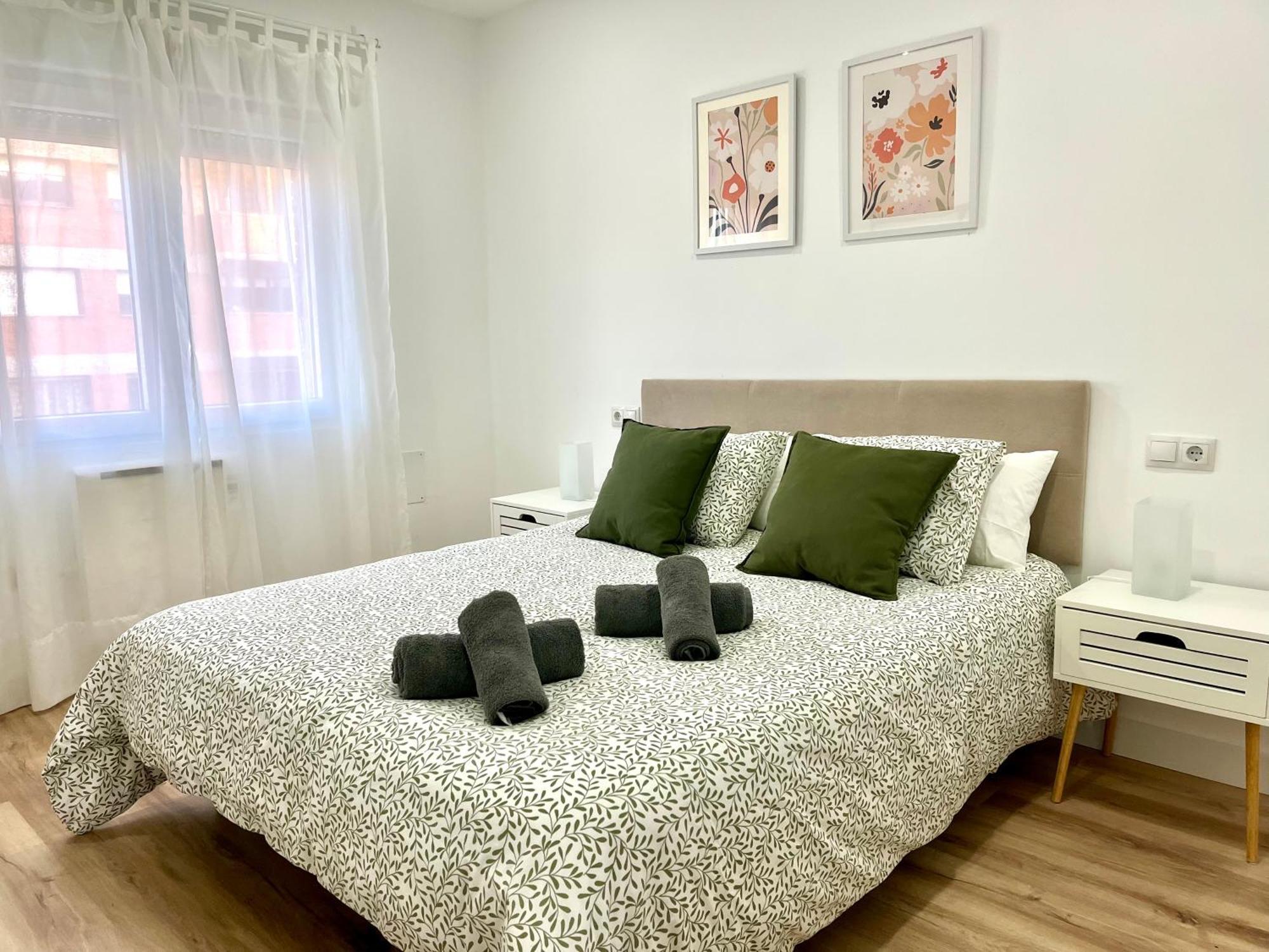 Recien Reformado, Centrico, Tranquilo Y Luminoso Apartment Oviedo Ngoại thất bức ảnh